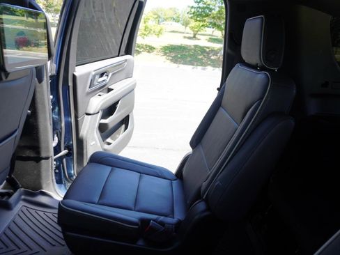 Used 2026 GMC Yukon XL Elevation w/ Elevation Premium Package AWD/4WD image 36