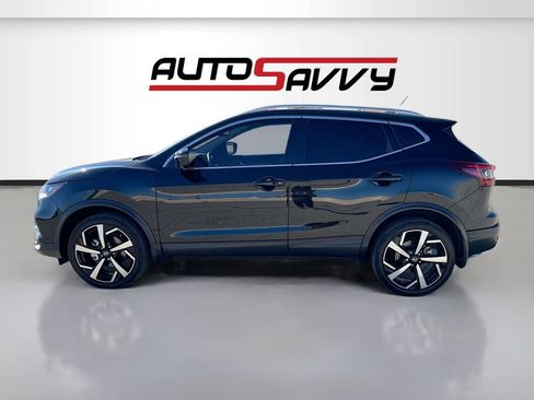 Used 2022 Nissan Rogue Sport SL w/ Premium Package FWD image 4