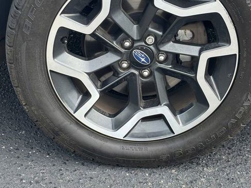 Used 2017 Subaru Crosstrek 2.0i Premium w/ Moonroof Package AWD/4WD image 7