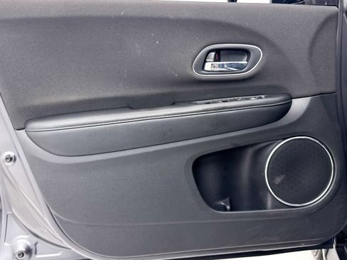 Used 2022 Honda HR-V EX image 25