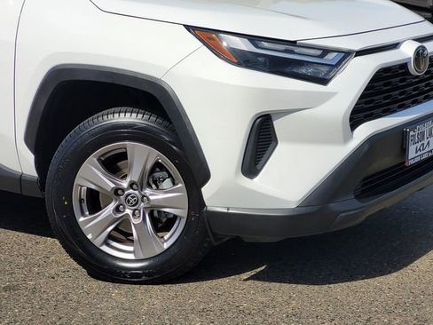 Used 2022 Toyota RAV4 XLE w/ XLE Grade Weather Package image 6