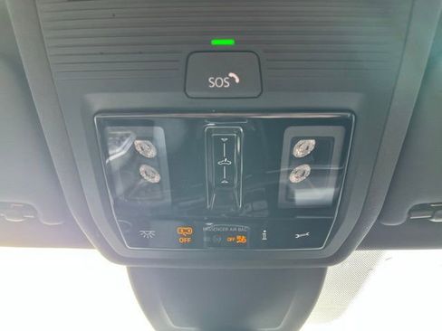 Used 2022 Volkswagen GTI Autobahn FWD image 33