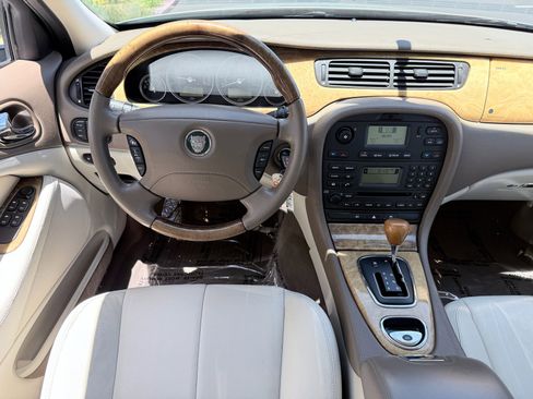 Used 2006 Jaguar S-TYPE 3.0 RWD image 10