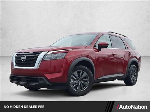 Used 2025 Nissan Pathfinder SV FWD image 1