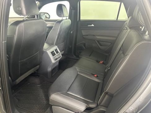 Used 2022 Volkswagen Atlas Cross Sport SE AWD/4WD image 20