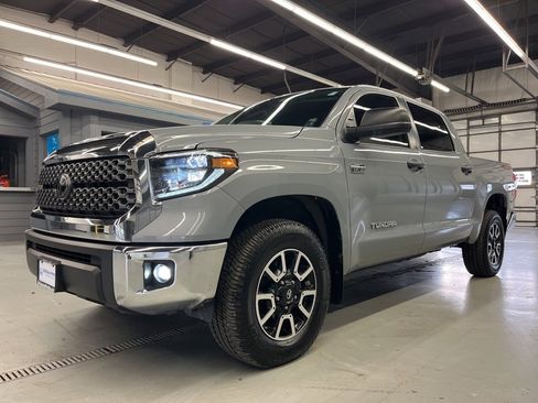 Used 2021 Toyota Tundra SR5 image 3