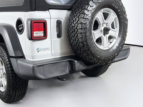 Used 2021 Jeep Wrangler Unlimited Sport AWD/4WD image 38
