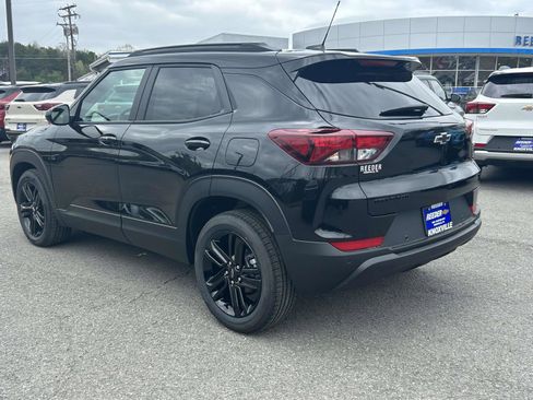 New 2026 Chevrolet TrailBlazer LT w/ Midnight Edition FWD image 5
