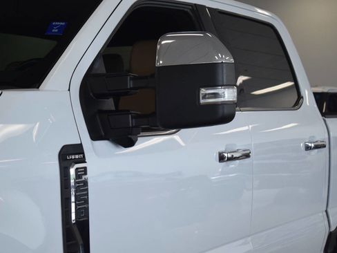 Used 2023 Ford F250 Lariat w/ Chrome Package AWD/4WD image 12