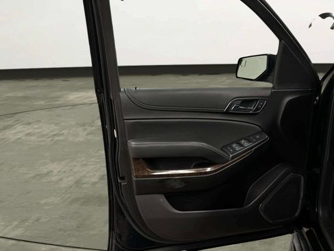 Used 2019 Chevrolet Tahoe 4WD image 10