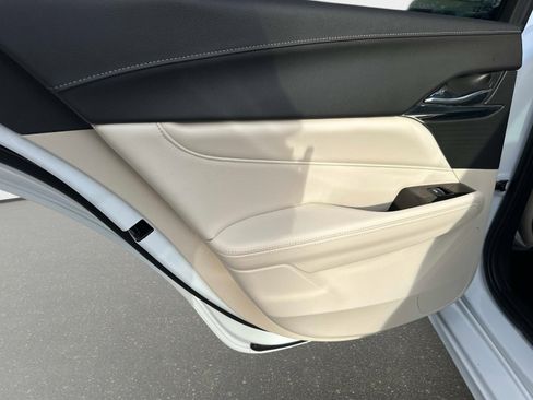 Used 2025 Cadillac CT4 Premium Luxury image 11