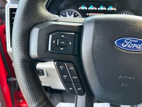Used 2019 Ford F250 XLT w/ XLT Premium Package AWD/4WD image 18