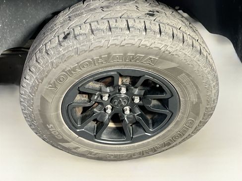 Used 2022 RAM 1500 Classic Warlock w/ Electronics Group AWD/4WD image 28