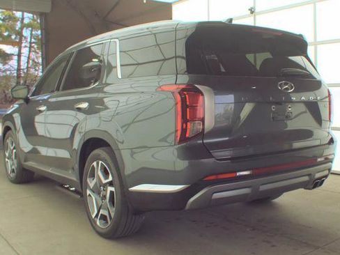 Used 2023 Hyundai Palisade Limited AWD/4WD image 4
