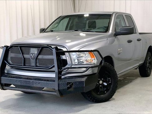 Used 2019 RAM 1500 Tradesman w/ Chrome Appearance Group image 12