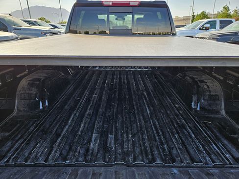 Used 2022 Chevrolet Silverado 1500 LTZ w/ LTZ Premium Package AWD/4WD image 30