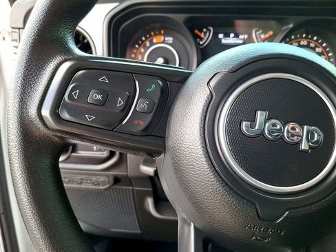 Used 2024 Jeep Wrangler Unlimited Sport AWD/4WD image 17