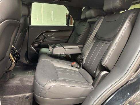 Used 2023 Land Rover Range Rover Sport SE AWD/4WD image 27