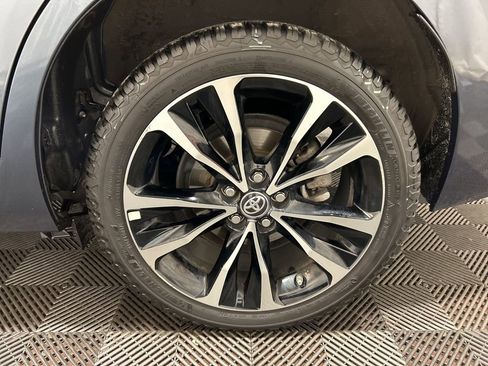 Used 2017 Toyota Corolla SE image 29