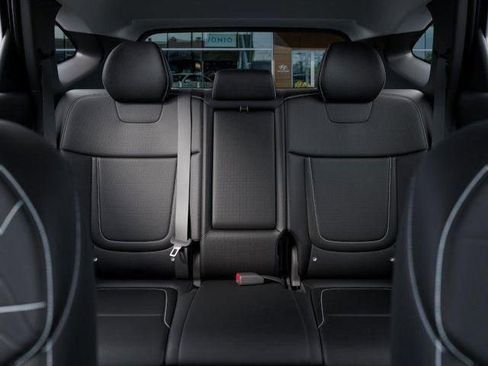 New 2026 Hyundai Tucson SE image 12