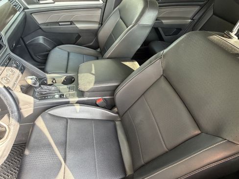 Used 2021 Volkswagen Atlas SE w/ Panoramic Sunroof Package FWD image 16