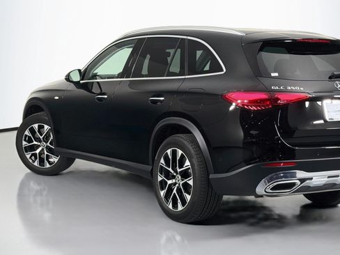 Certified 2025 Mercedes-Benz GLC 350e 4MATIC w/ Driver Assistance Package image 16