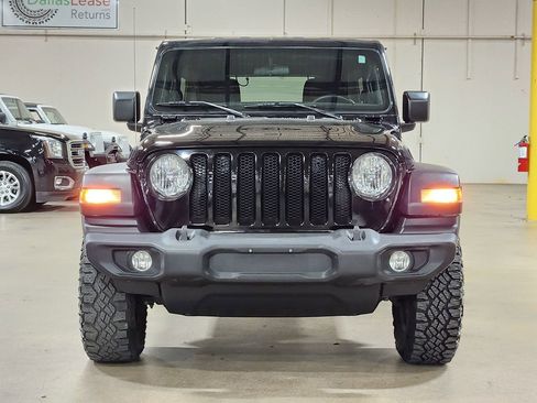 Used 2020 Jeep Wrangler Unlimited Sport image 2