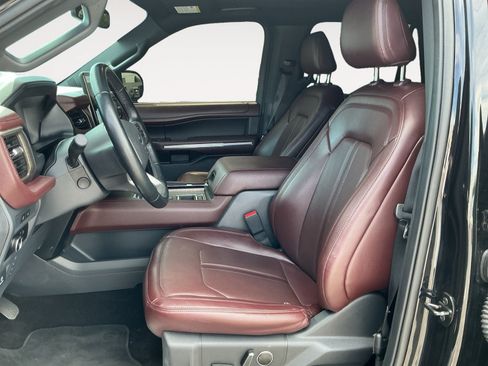 Used 2023 Ford Expedition Max Limited RWD image 9