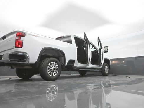 Used 2025 Chevrolet Silverado 2500 LT w/ Convenience Package AWD/4WD image 47