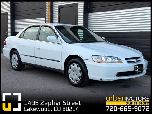 Used 1999 Honda Accord LX image 1