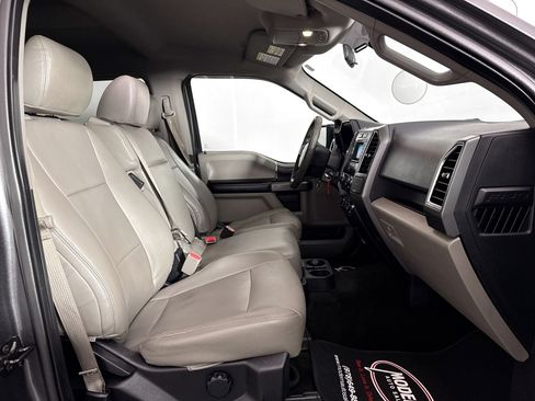 Used 2015 Ford F150 XLT AWD/4WD image 27