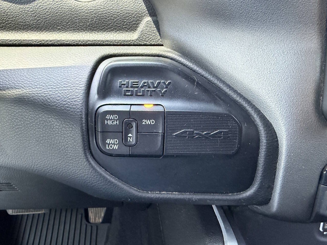Used 2020 RAM 2500 Big Horn w/ Night Edition AWD/4WD image 32