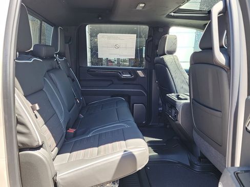 New 2026 GMC Sierra 2500 AT4X w/ LPO, Black Badging Package AWD/4WD image 49