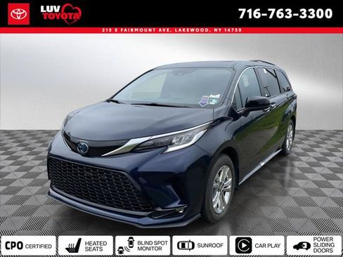 Certified 2023 Toyota Sienna XSE w/ XSE Plus Package AWD/4WD image 1