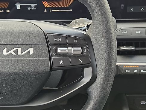 Used 2025 Kia K4 FWD image 20