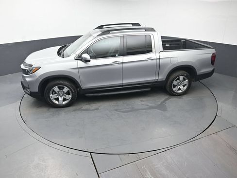 Certified 2025 Honda Ridgeline RTL image 39