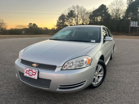 Used 2016 Chevrolet Impala Limited LS image 2