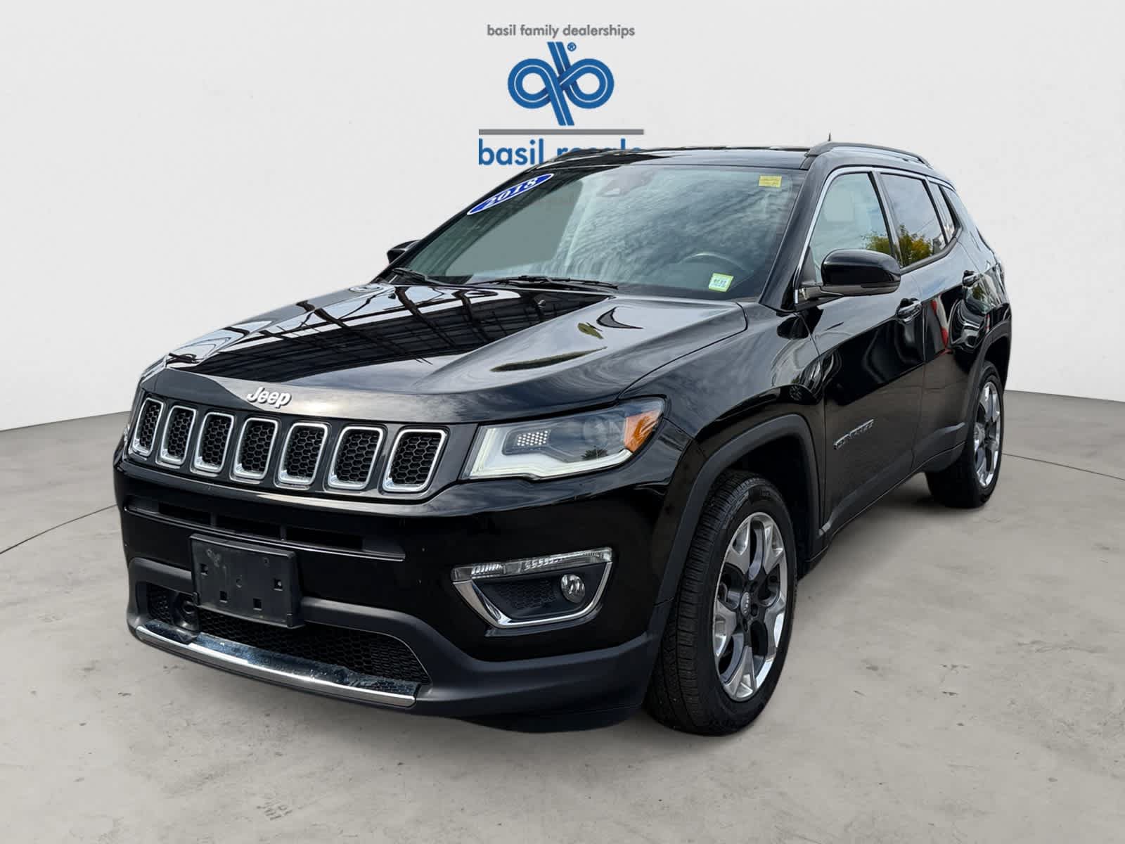 Used 2018 Jeep Compass Limited w/ Navigation Group AWD/4WD image 2
