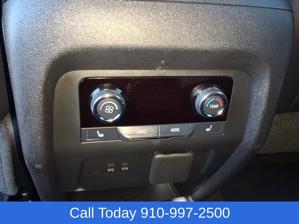 Used 2025 Chevrolet Traverse RS w/ LPO, Floor Liner Package FWD image 13