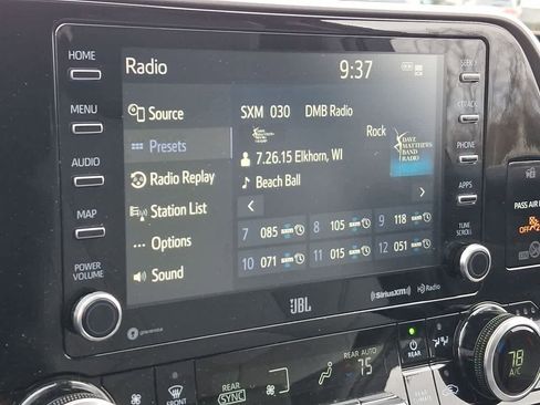 Used 2021 Toyota Highlander Limited image 20