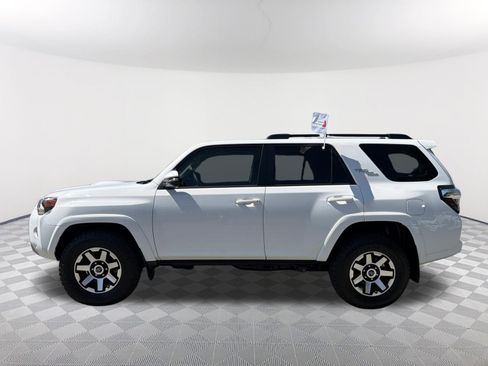 Certified 2022 Toyota 4Runner TRD Off-Road Premium w/ Moonroof Package AWD/4WD image 14