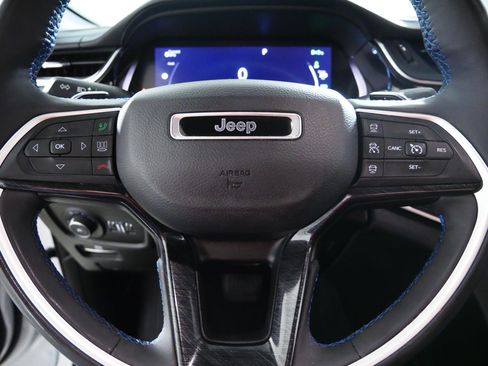 Used 2022 Jeep Grand Cherokee Trailhawk AWD/4WD image 25