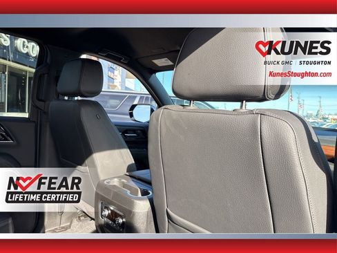 Used 2025 GMC Yukon XL Denali image 49