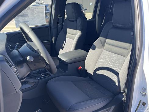 New 2026 Nissan Frontier SV w/ SV Convenience Package image 15