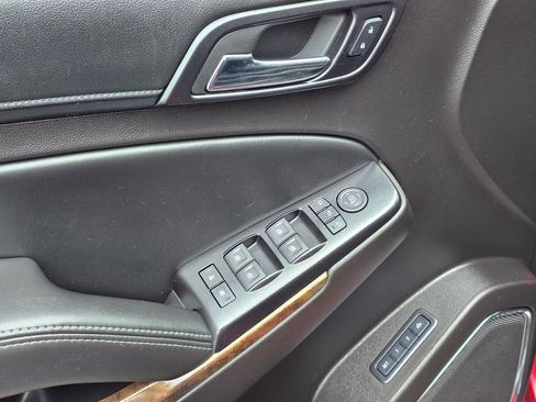 Used 2015 Chevrolet Suburban LT image 26