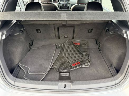 Used 2017 Volkswagen GTI SE FWD image 20