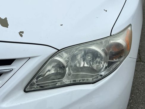 Used 2013 Toyota Corolla LE image 11