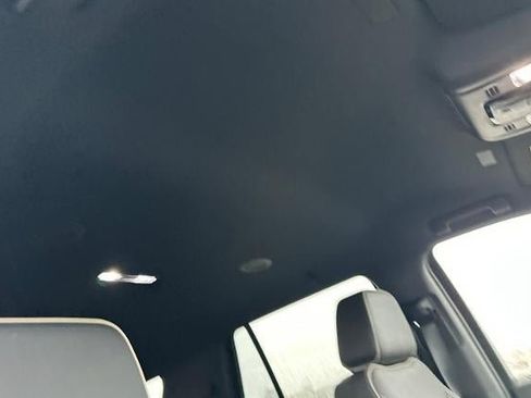 New 2026 GMC Yukon Elevation AWD/4WD image 19