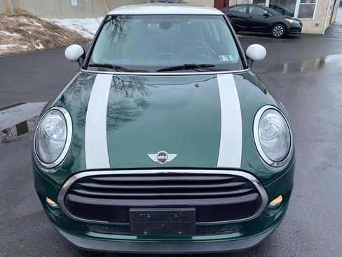 Used 2018 MINI Cooper 2-Door Hardtop image 6