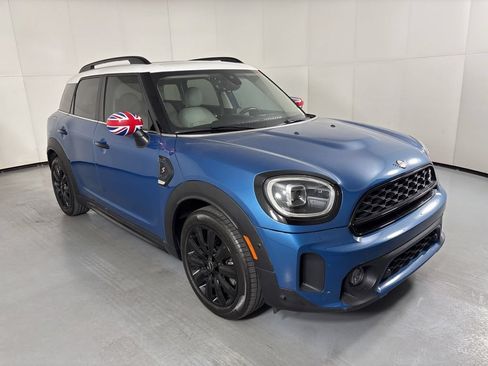 Used 2023 MINI Cooper Countryman S FWD image 2
